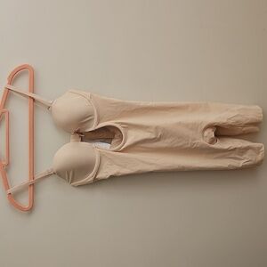 SKIMS Deep Plunge Shapewear Bodysuit - Size S, Shade Sand